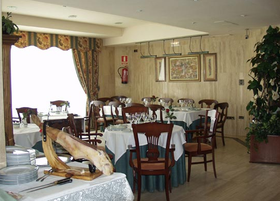 Hotel Sierra Real Alpedrete Restaurant billede